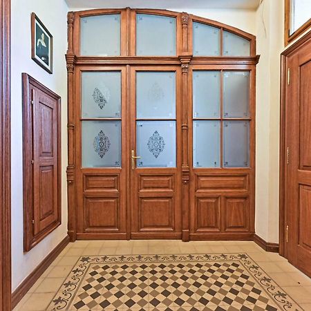 Apartment Nebovidy I - Historic Centre - Terrace - Air Conditioning براغ المظهر الخارجي الصورة