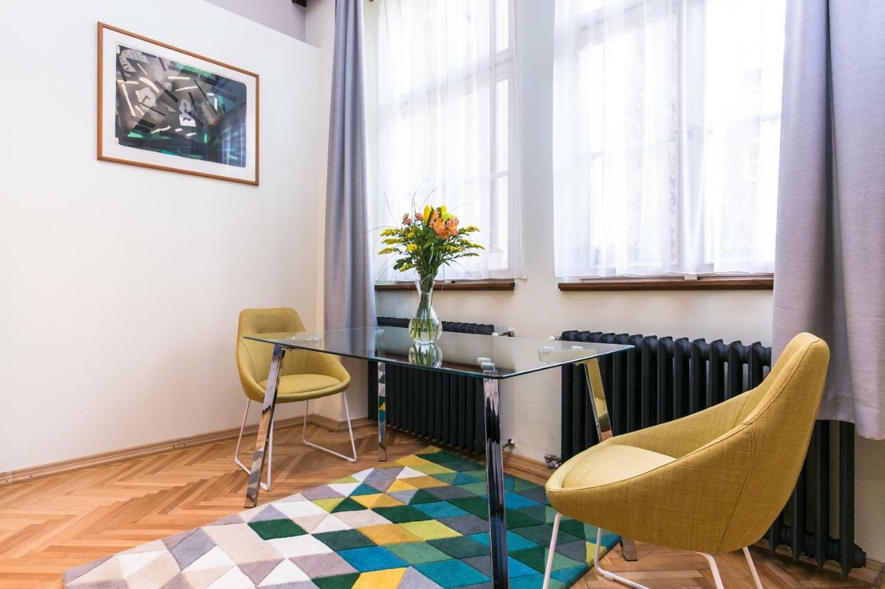 Apartment Nebovidy I - Historic Centre - Terrace - Air Conditioning براغ المظهر الخارجي الصورة